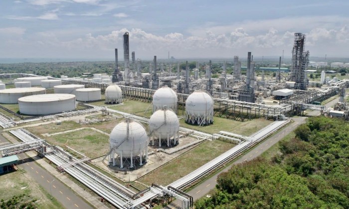 Tppi pembuatan presiden petrochemical widodo indotama meninjau joko tinjau pabrik jokowi rabu jatim tuban Gaji pt tppi tuban