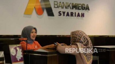 Gaji pegawai bank mega syariah