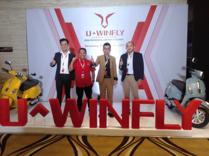 Gaji karyawan pt uwinfly